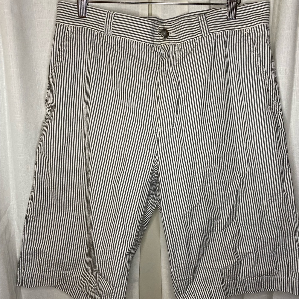 3/$30 sale✨✨Lacoste Seersucker Shorts